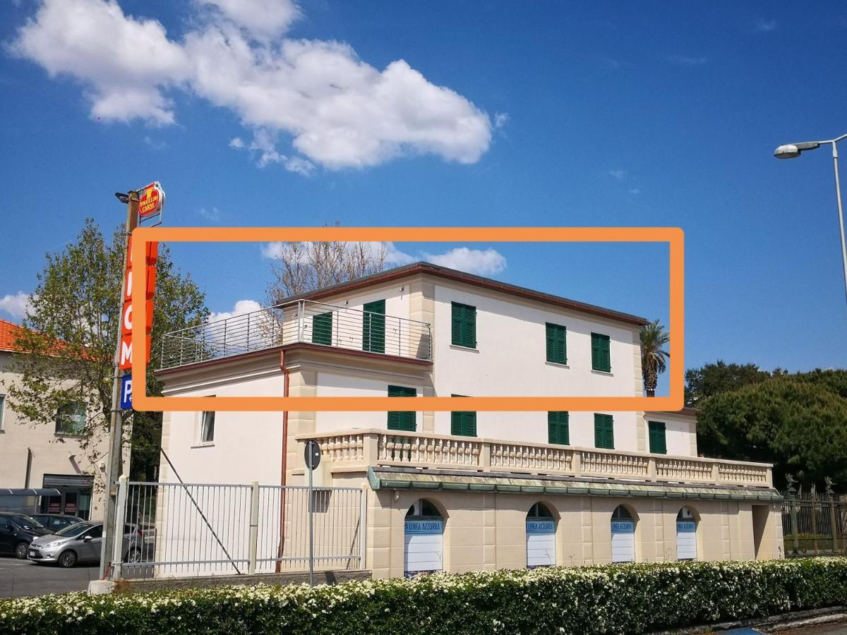 Appartamento Deluxe Con Terrazza Sul Mare サヴォーナ エクステリア 写真
